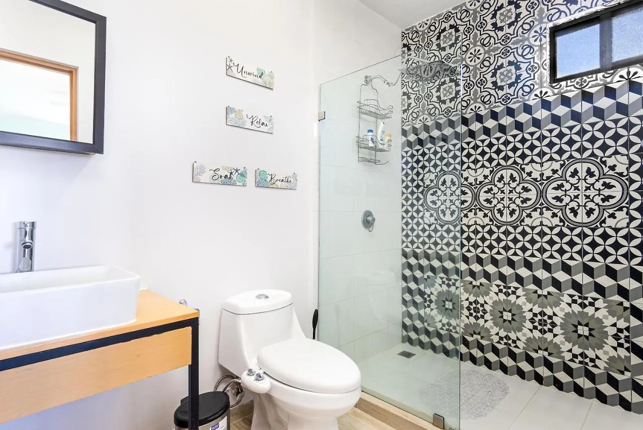 Stunning 2 Bedroom, 2 Bathroom Condo Just A 5 Minute Drive To The Beach Κάβο σαν Λούκας Διαμέρισμα